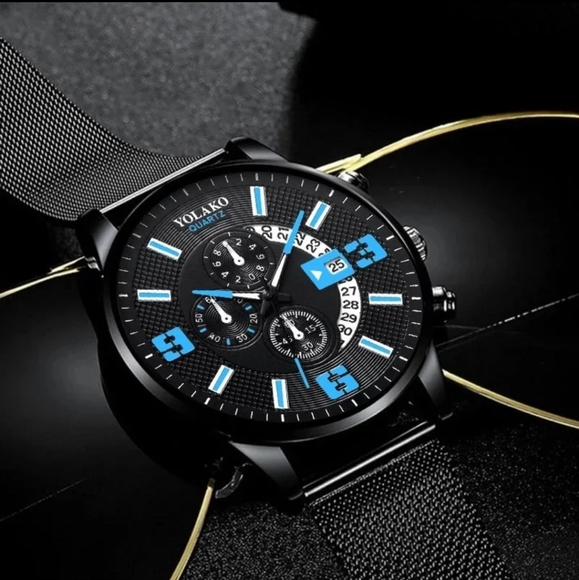 Quartz Black and Blue Casual Watch - Picture 3 of 7